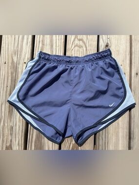 Nike Women’s M Dri-Fit Shorts Blue Lining Athletic